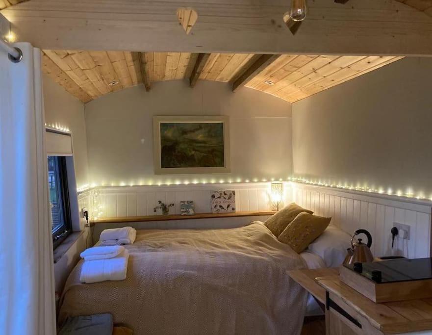 Aspen Leaves: The Perfect Farm Retreat Villa Graffham Kültér fotó